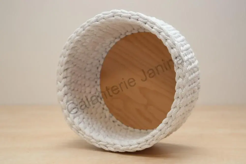 HoJa Háčkovaný košík kulatý 20 cm bílá