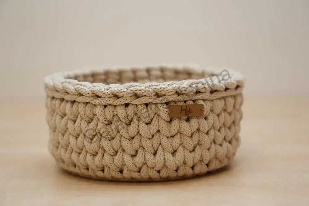 HoJa Háčkovaný košík kulatý 15 cm béžová