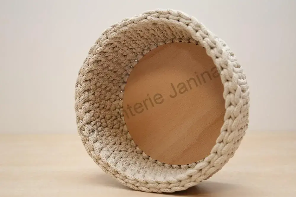 HoJa Háčkovaný košík kulatý 20 cm béžová