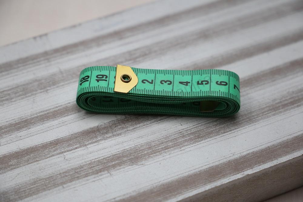 Krejčovský metr 2 cm x 150 cm zelená