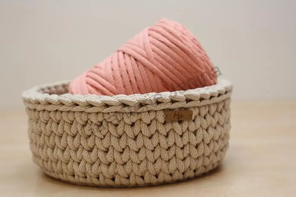 HoJa Háčkovaný košík kulatý 20 cm béžová
