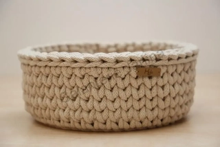 HoJa Háčkovaný košík kulatý 20 cm béžová