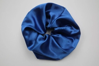 HoJa Scrunchie gumička do vlasů - satén - modrá